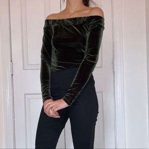 DARK GREEN VELVET OFF THE SHOULDER TOP